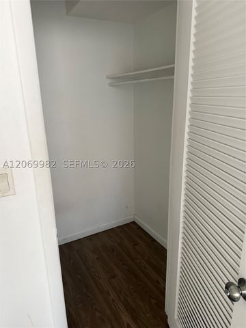 15600 NW 7th Ave 301-1, Miami, FL 33169