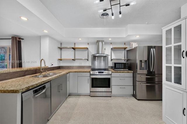 5501 Pine Terrace, Plantation, FL 33317