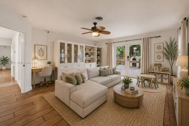 5501 Pine Terrace, Plantation, FL 33317