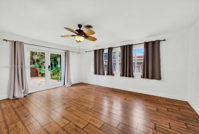 5501 Pine Terrace, Plantation, FL 33317