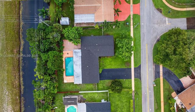 5501 Pine Terrace, Plantation, FL 33317