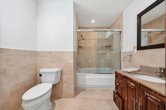 5501 Pine Terrace, Plantation, FL 33317