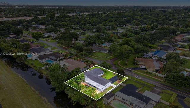 5501 Pine Terrace, Plantation, FL 33317