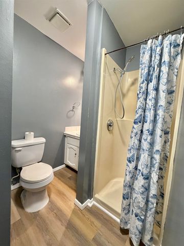 2982 S Richmond Ct, Wichita, KS 67217