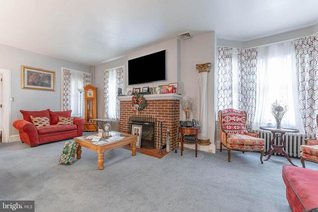 573 E LINCOLN HWY, Coatesville, PA 19320