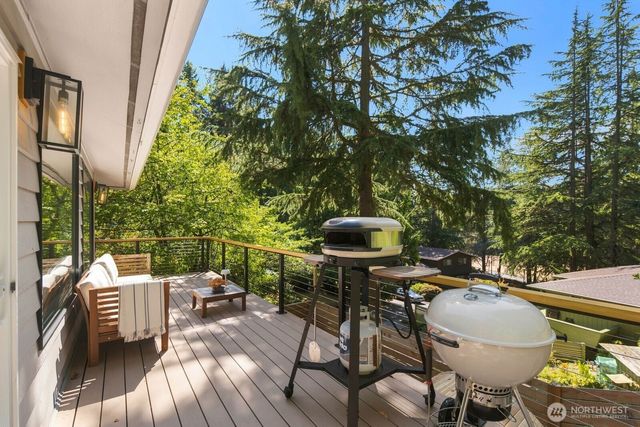 13917 16th Place SW, Burien, WA 98166