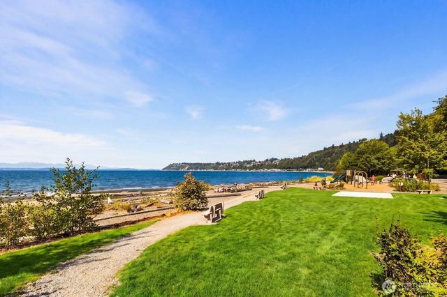 13917 16th Place SW, Burien, WA 98166