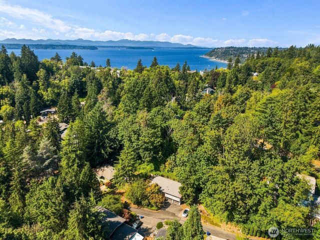 13917 16th Place SW, Burien, WA 98166