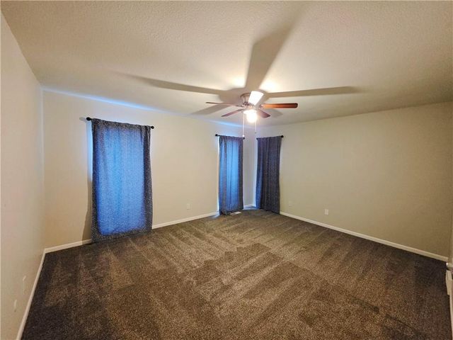 1901 E Frontier Lane, Olathe, KS 66062