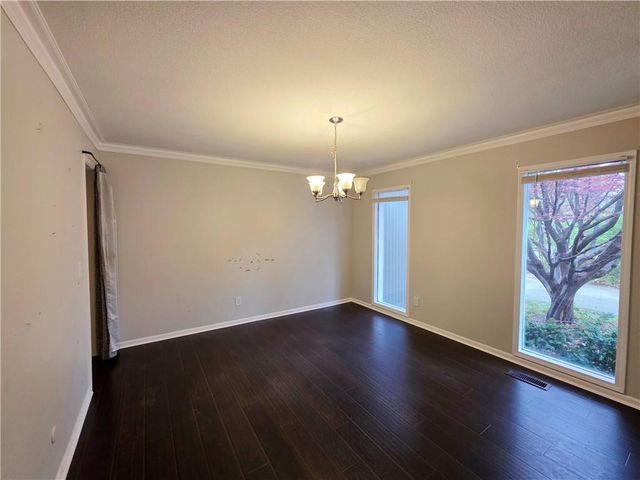 1901 E Frontier Lane, Olathe, KS 66062