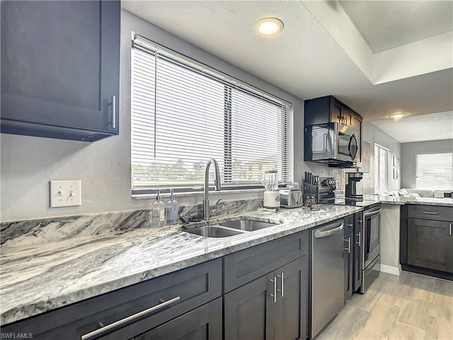 5000 SW 16th PL, Cape Coral, FL 33914