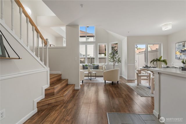 23907 67th PL S #C102, Kent, WA 98032