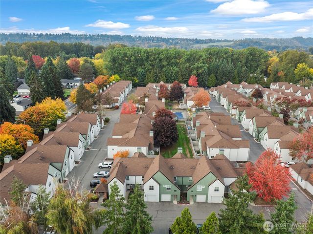 23907 67th PL S #C102, Kent, WA 98032