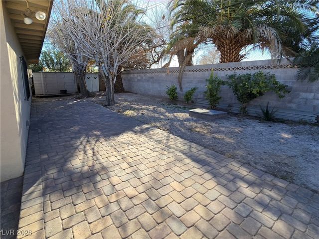 1909 Leona Street, Las Vegas, NV 89106