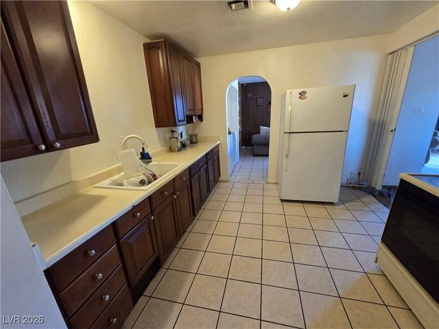 1909 Leona Street, Las Vegas, NV 89106