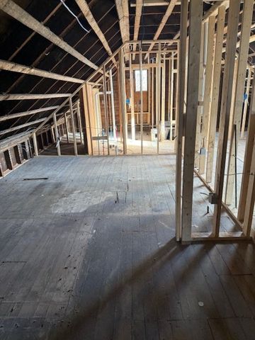 863 N Main St, Brockton, MA 02301