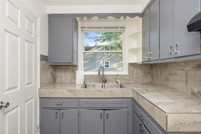 20258 Caldwell Street, Detroit, MI 48234