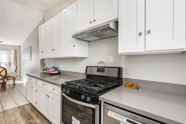 16422 Tolowa, Apple Valley, CA 92307