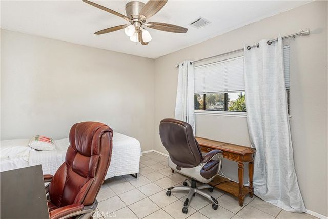 16422 Tolowa, Apple Valley, CA 92307