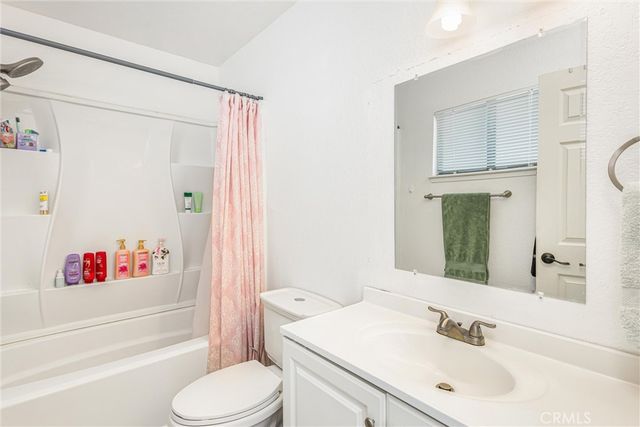 16422 Tolowa, Apple Valley, CA 92307