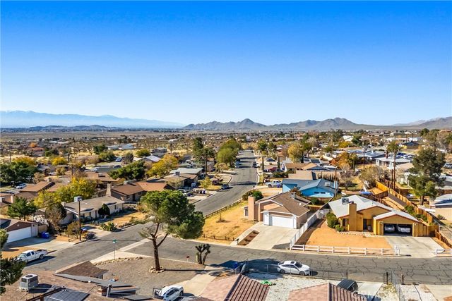 16422 Tolowa, Apple Valley, CA 92307