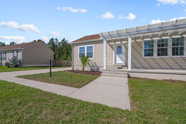 2937 Gray Jay Dr, St Augustine, FL 32084