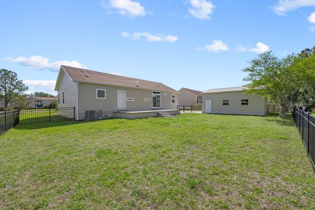 2937 Gray Jay Dr, St Augustine, FL 32084