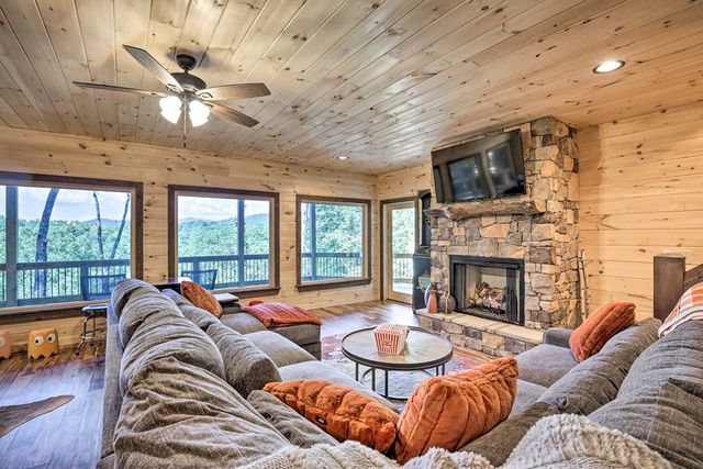 142 S Dream Catcher, Blue Ridge, GA 30513
