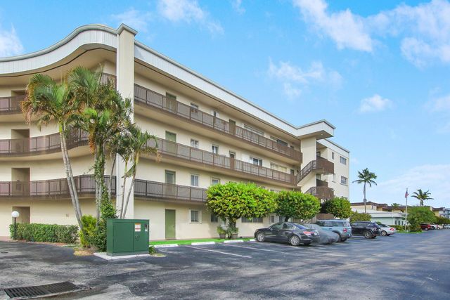 300 Waterway Drive S 407, Lantana, FL 33462