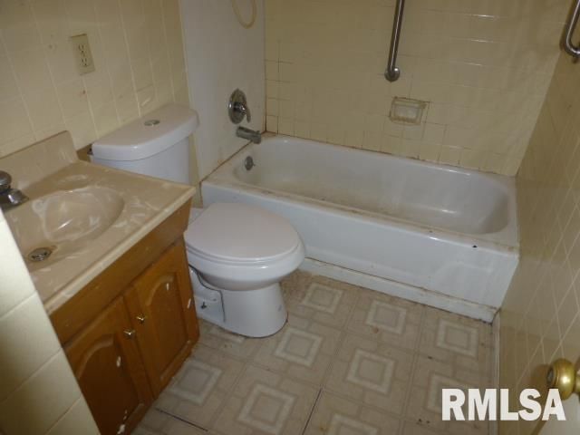 2609 S Lowell Avenue, Springfield, IL 62704