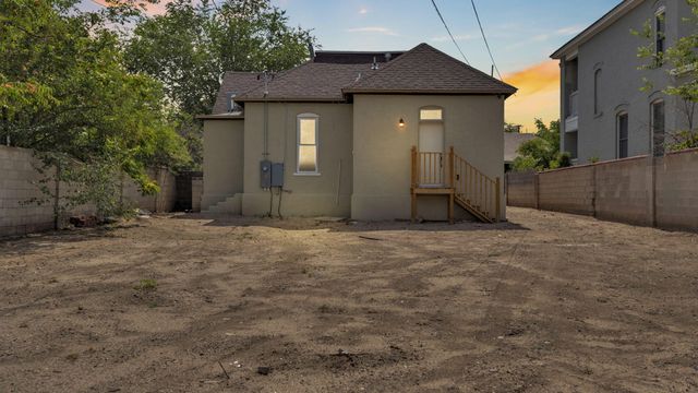 415 Arno Street SE, Albuquerque, NM 87102