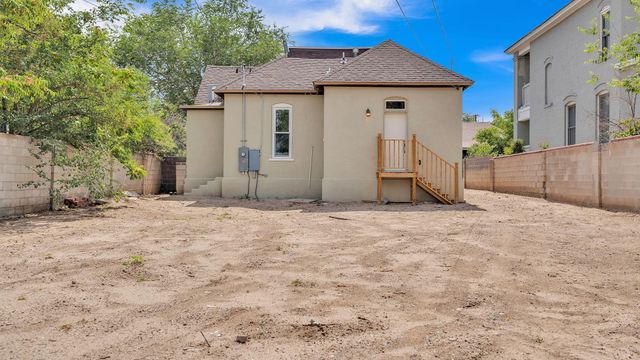415 Arno Street SE, Albuquerque, NM 87102