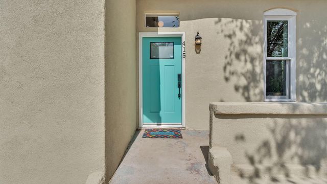 415 Arno Street SE, Albuquerque, NM 87102
