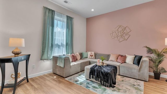415 Arno Street SE, Albuquerque, NM 87102