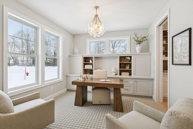 599 Harbor Court, Shoreview, MN 55126