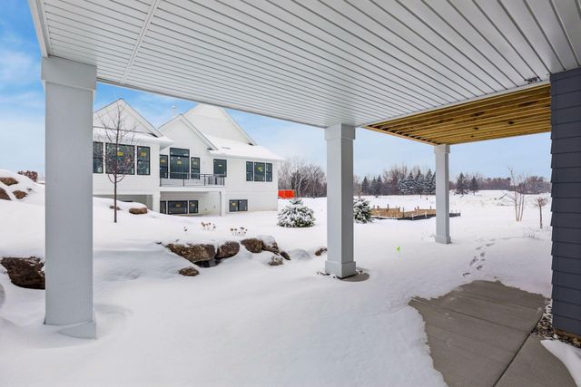 599 Harbor Court, Shoreview, MN 55126