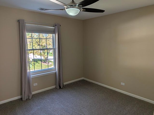 103 Marble Hill Court B2, Schaumburg, IL 60193