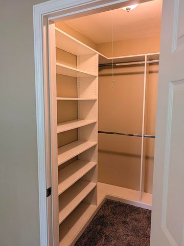 103 Marble Hill Court B2, Schaumburg, IL 60193
