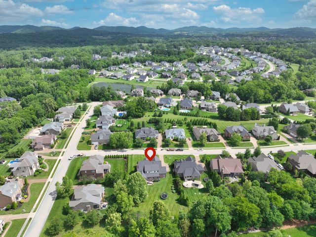 4105 Banner Square Ln, Arrington, TN 37014