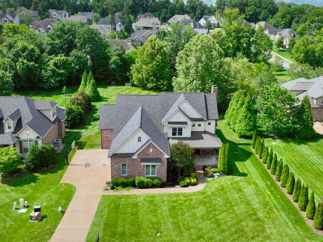 4105 Banner Square Ln, Arrington, TN 37014
