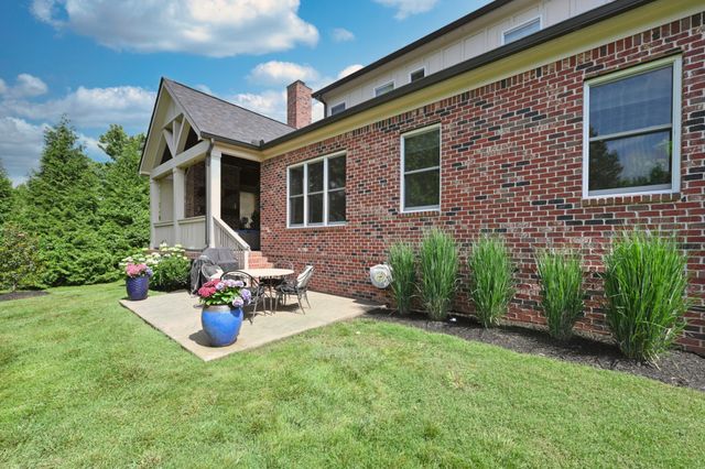 4105 Banner Square Ln, Arrington, TN 37014