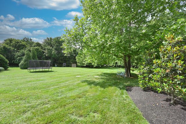 4105 Banner Square Ln, Arrington, TN 37014