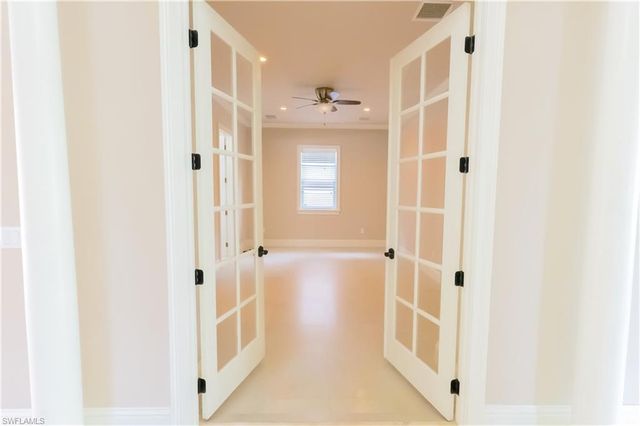 2915 Coco Lakes DR, Naples, FL 34105