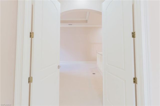 2915 Coco Lakes DR, Naples, FL 34105