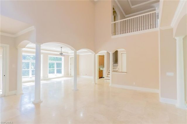 2915 Coco Lakes DR, Naples, FL 34105