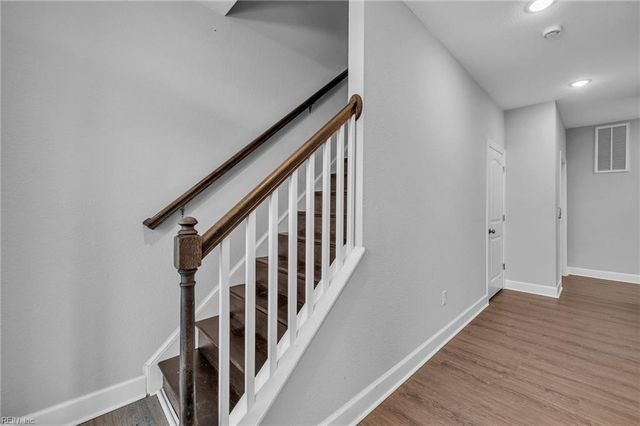 728 W Ocean View AVE, Norfolk, VA 23503