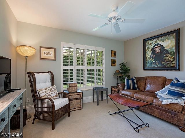 712 Shadow Lake LN, Naples, FL 34108