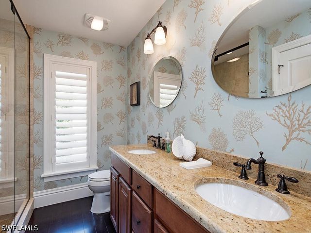 712 Shadow Lake LN, Naples, FL 34108