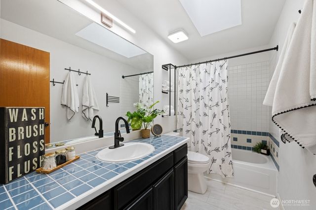 3425 241st Place SE, Sammamish, WA 98029