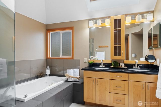 3425 241st Place SE, Sammamish, WA 98029